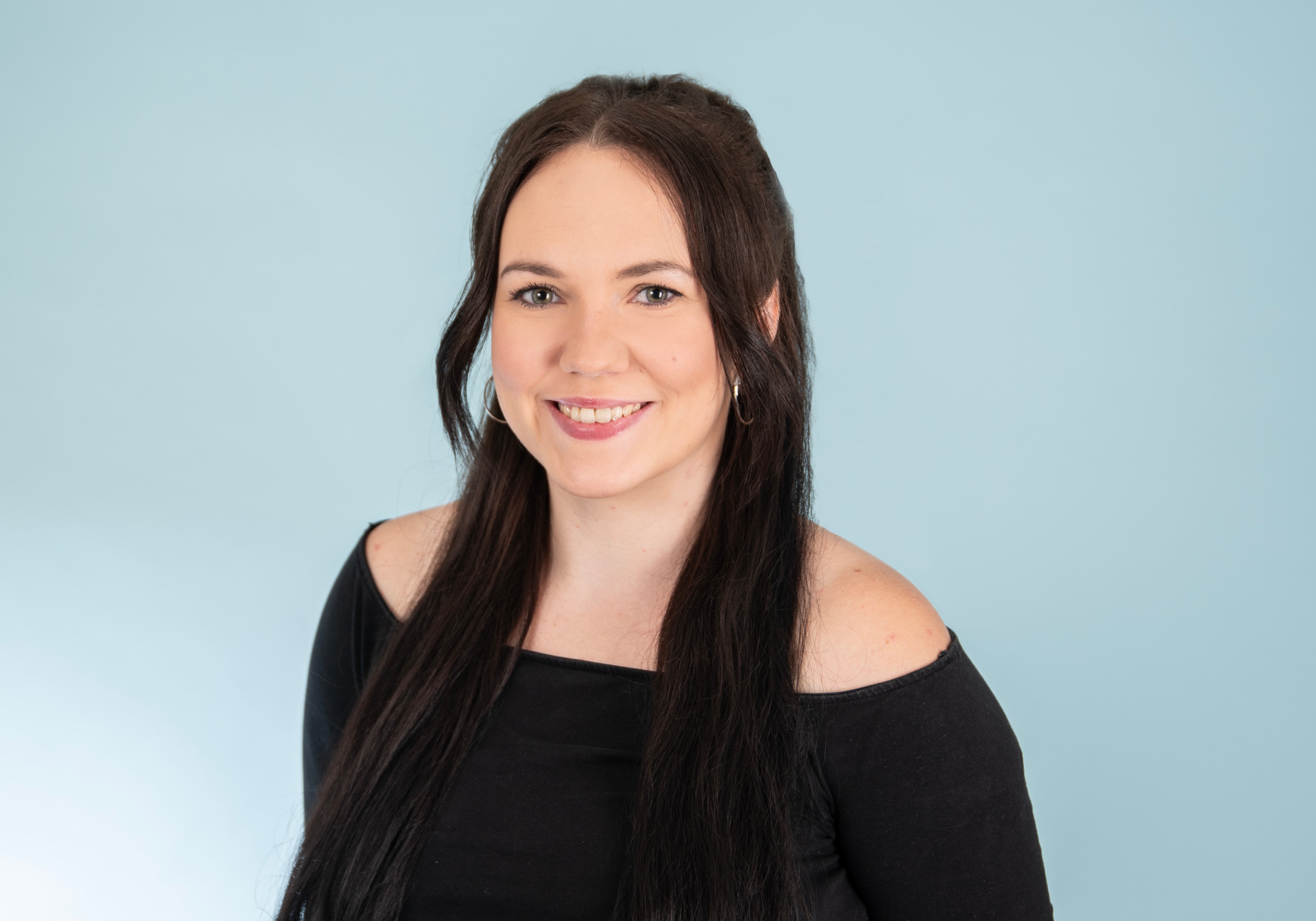 Leonie – Schwimmlehrperson bei der Schwimmschule Aquanina