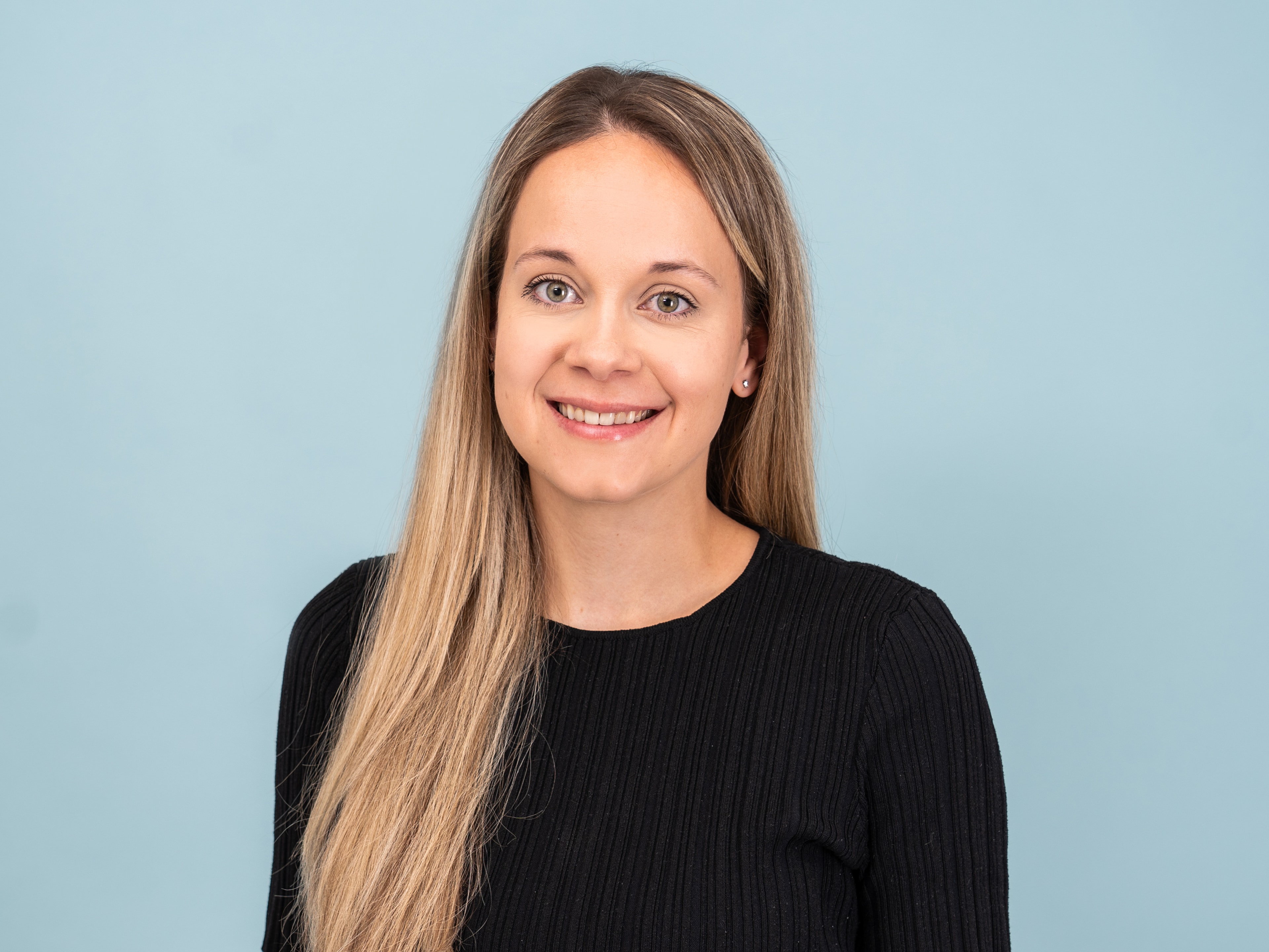Nina – Schwimmlehrperson bei der Schwimmschule Aquanina